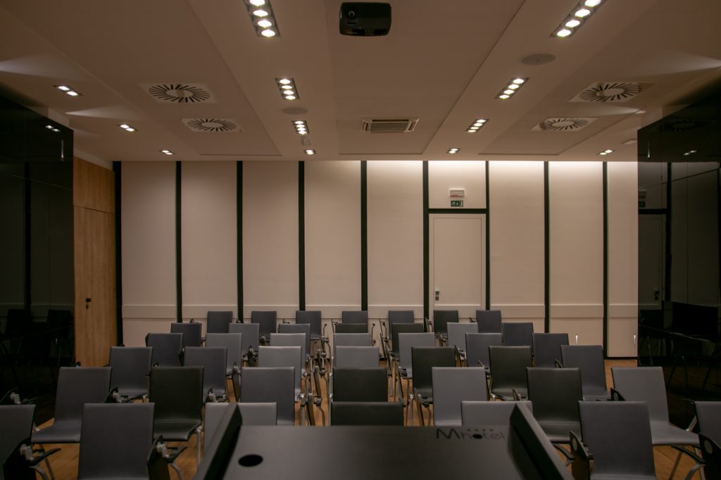 sejna dvorana M hotel