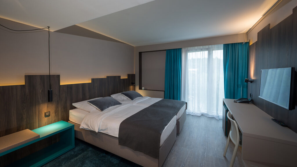 M hotel vzočna soba