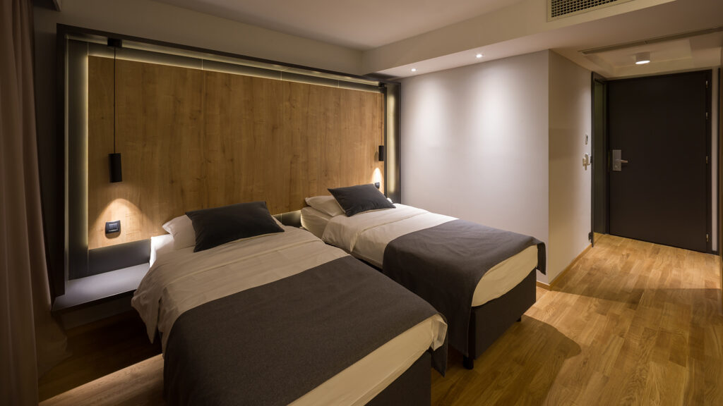 M hotel vzočna soba