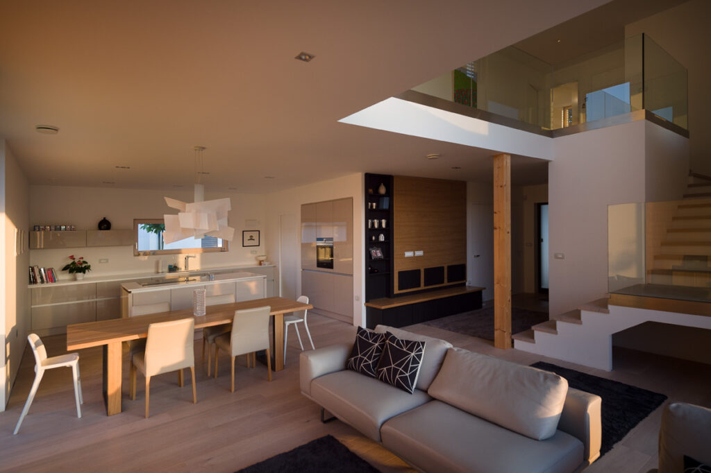 dnevna soba s kuhinjo