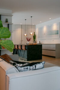 living room with kitchen dnevna soba s kuhinjo