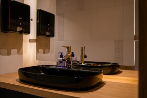 black sink črni umivalnik